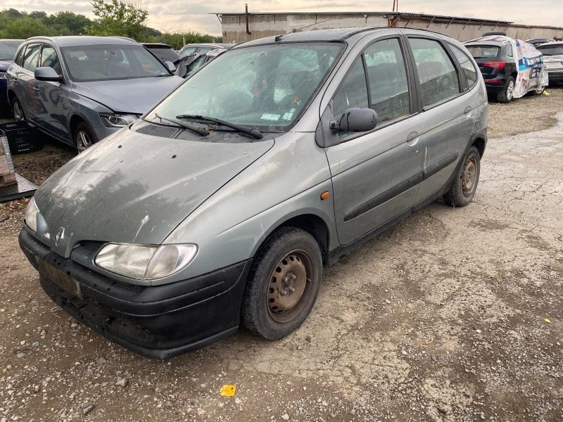 Renault Scenic 2.0, снимка 2 - Автомобили и джипове - 46481780