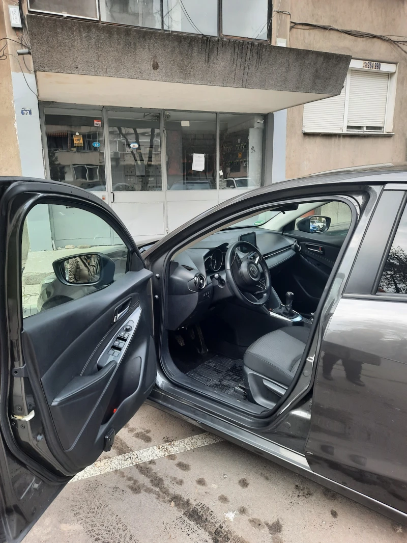 Mazda 2 1500, снимка 7 - Автомобили и джипове - 48786493