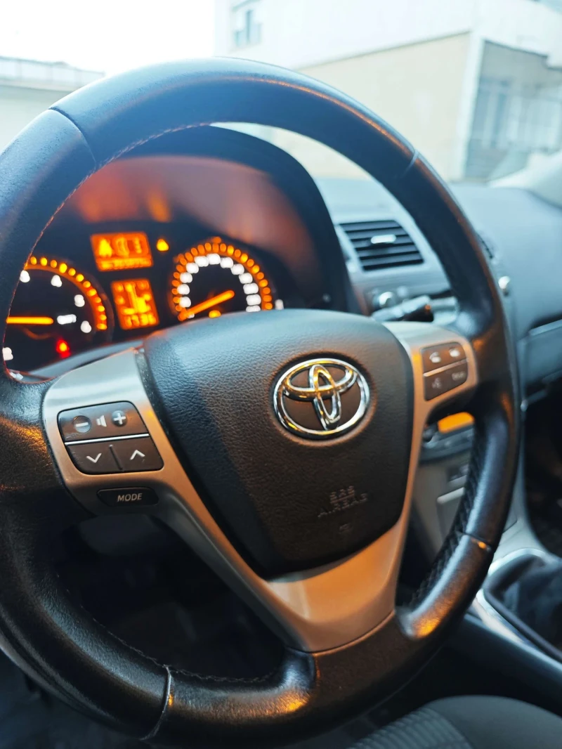 Toyota Avensis 2.0 D4D 126 к.с. | КАСКО + НОВИ ЗИМНИ ГУМИ, снимка 9 - Автомобили и джипове - 53398280