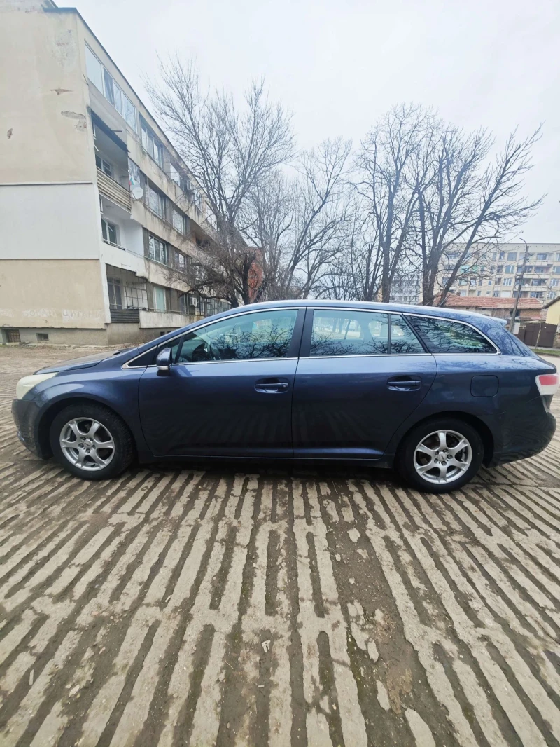Toyota Avensis 2.0 D4D 126 к.с. | КАСКО + НОВИ ЗИМНИ ГУМИ, снимка 8 - Автомобили и джипове - 53398280