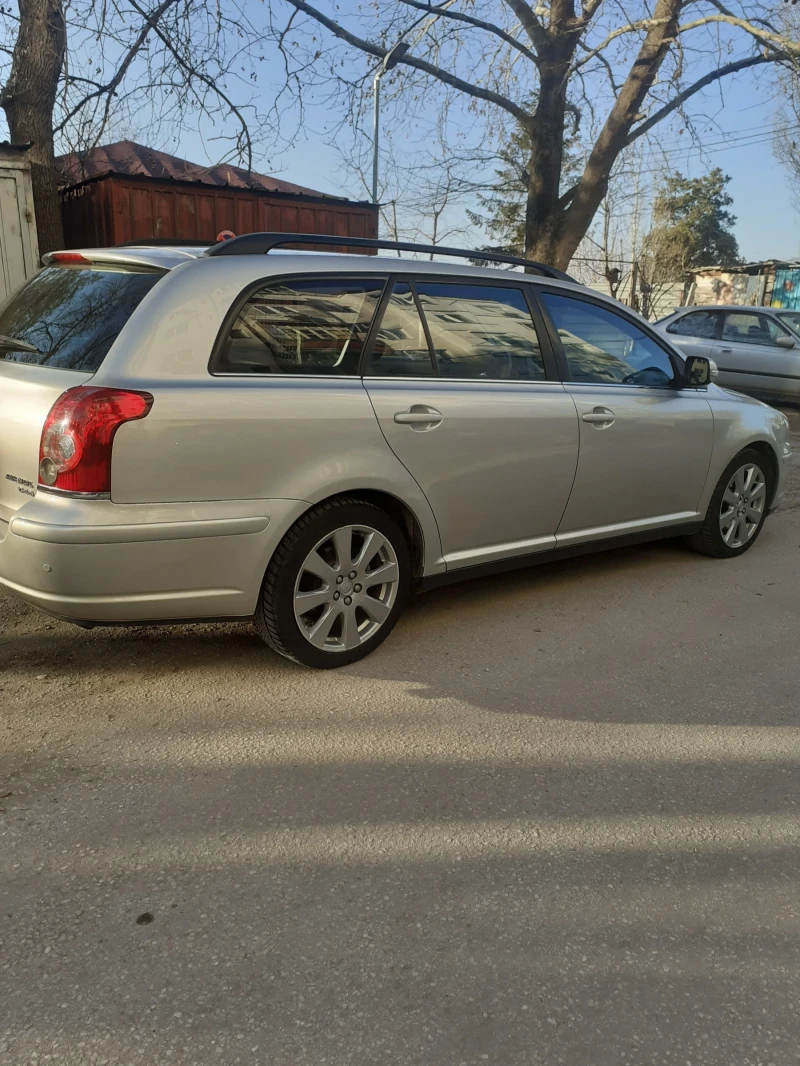 Toyota Avensis D4D 6 скорости, снимка 11 - Автомобили и джипове - 49010113