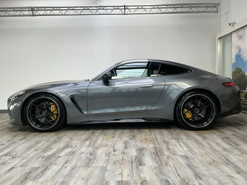 Mercedes-Benz AMG GT 63 COUPE/4M/NEW MOD/CARBON/BURM/PANO/NIGHT/LIFT/21, снимка 3 - Автомобили и джипове - 49314004