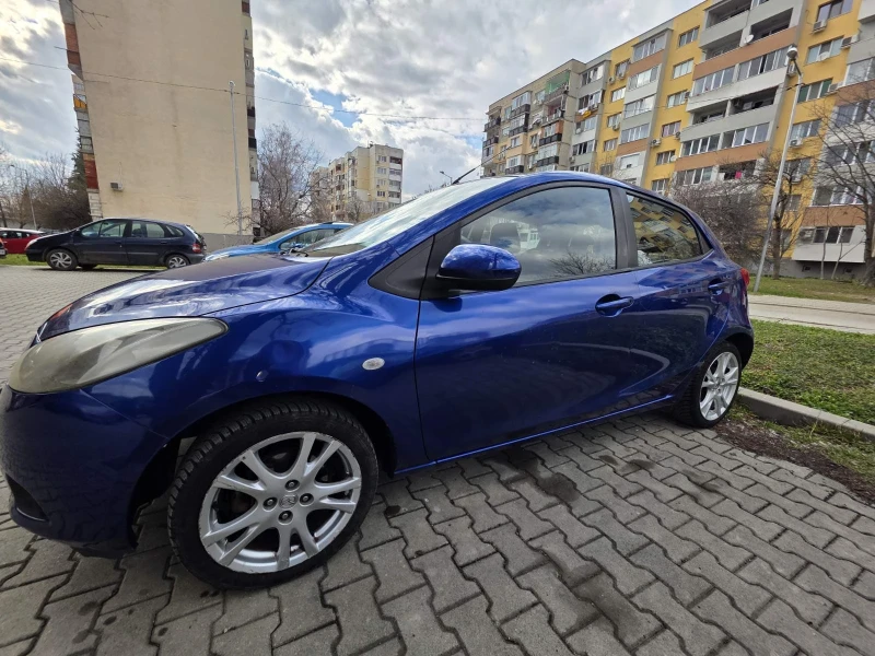 Mazda 2, снимка 1 - Автомобили и джипове - 49362846