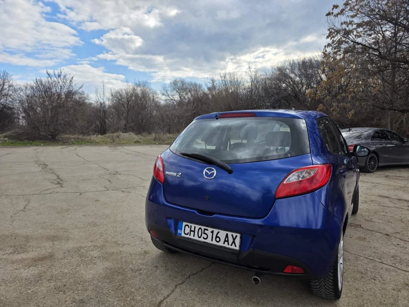 Mazda 2, снимка 11 - Автомобили и джипове - 49362846