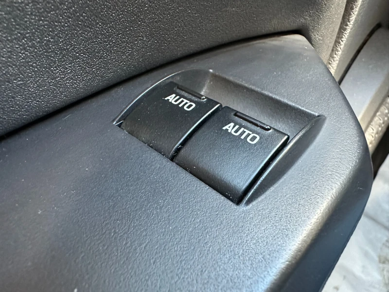 Ford Mustang 4.0i 214 к.с./ГАРАНЦИЯ 6 МЕСЕЦА, снимка 14 - Автомобили и джипове - 52130306