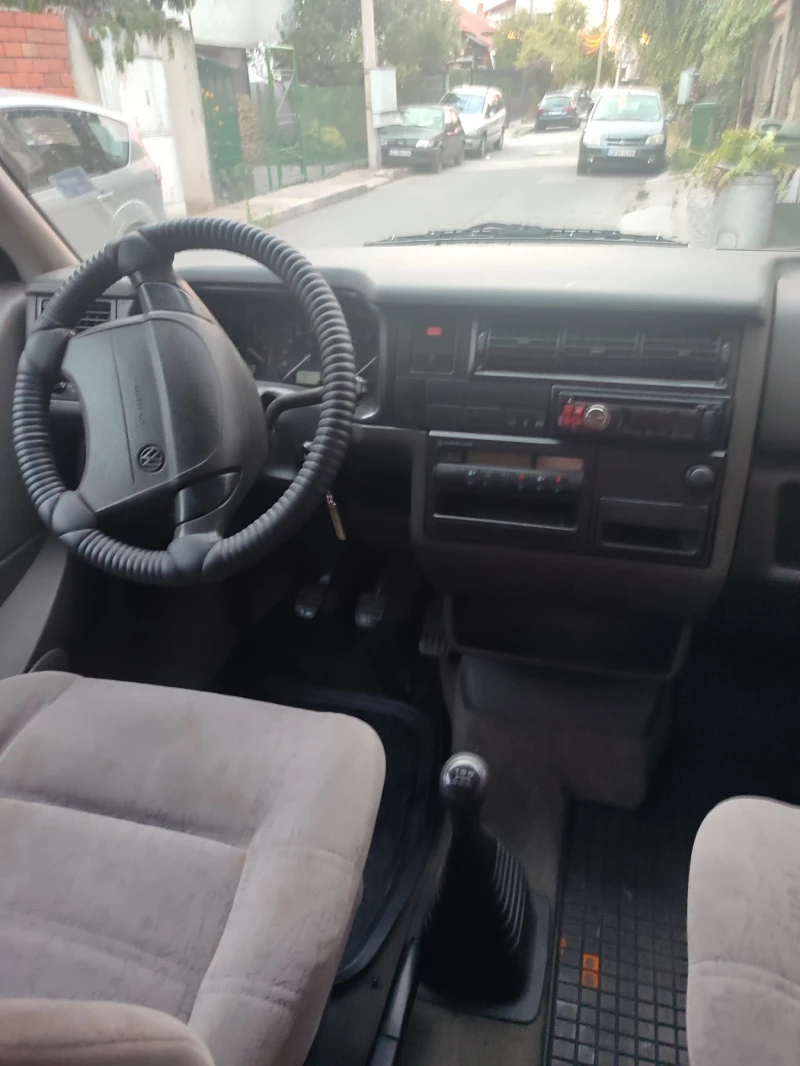 VW Multivan, снимка 4 - Автомобили и джипове - 52565938