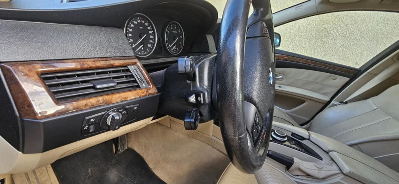 BMW 530 xi, снимка 8 - Автомобили и джипове - 52690953