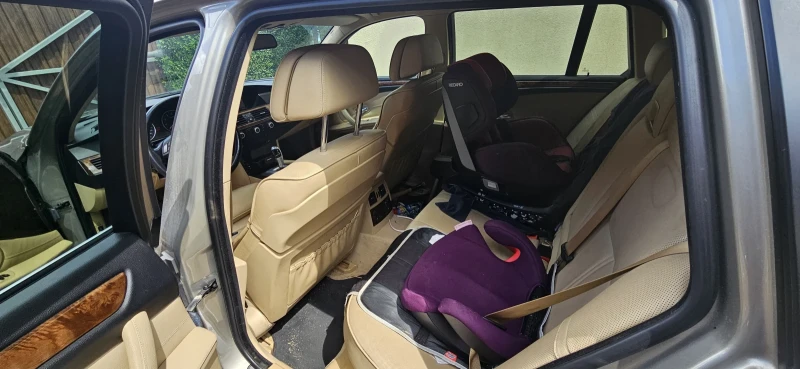 BMW 530 xi, снимка 11 - Автомобили и джипове - 52690953