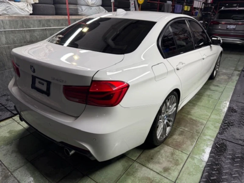 BMW 340 * 340i xDrive LOW KMS 1 OWNER CERTIFIED * CARFAX *, снимка 7 - Автомобили и джипове - 52805191