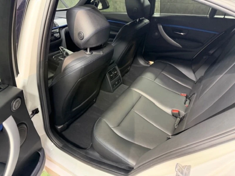 BMW 340 * 340i xDrive LOW KMS 1 OWNER CERTIFIED * CARFAX *, снимка 11 - Автомобили и джипове - 52805191