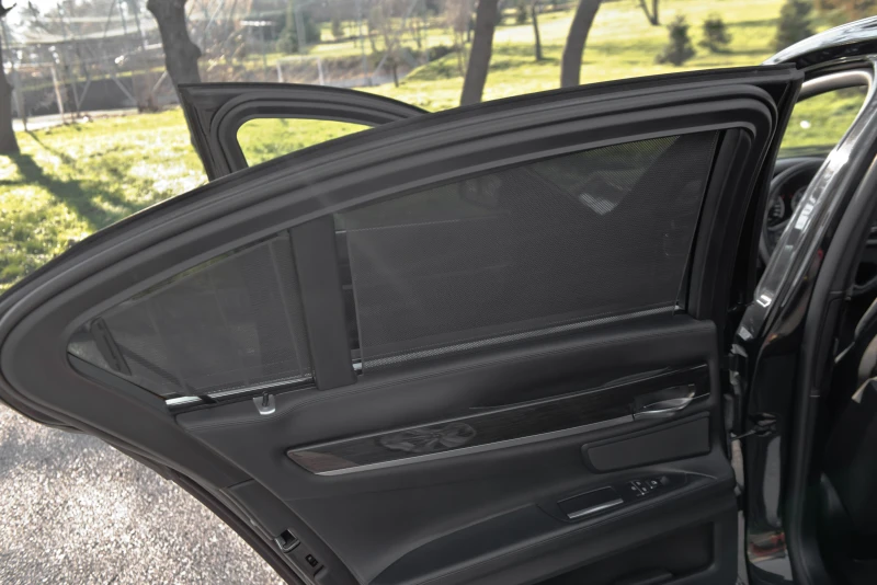 BMW 740 X-drive* Head-up* Вакум* ПОДГРЕВ* ОБДУХ* KeyLess* , снимка 13 - Автомобили и джипове - 52916200