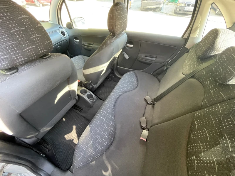 Citroen C3, снимка 9 - Автомобили и джипове - 53089540