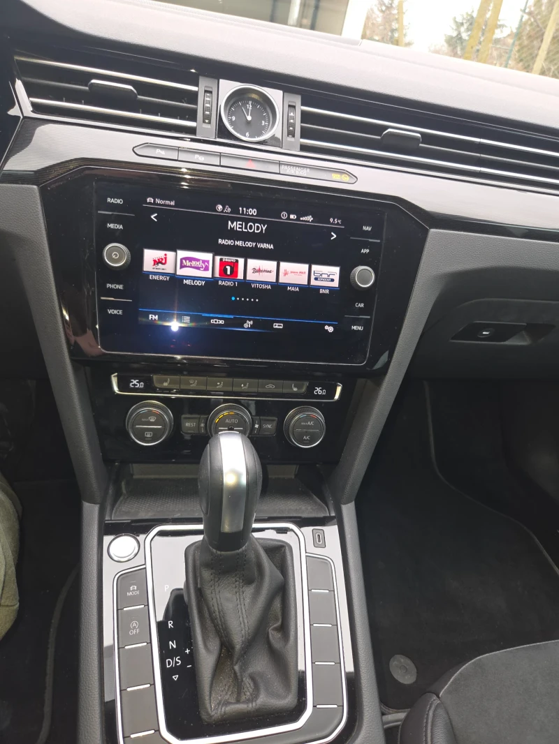 VW Arteon 2.0 , снимка 11 - Автомобили и джипове - 53248536