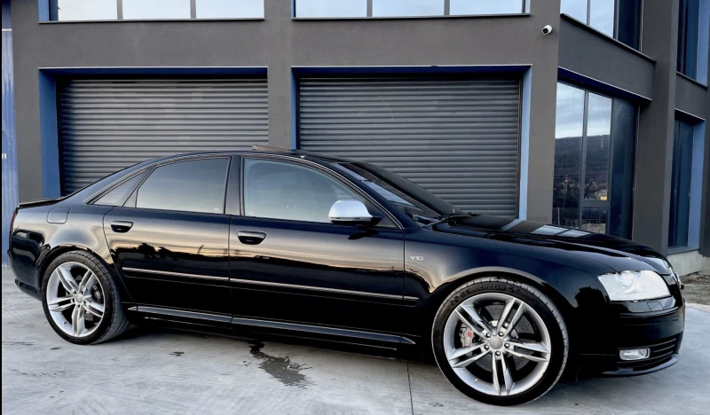 Audi S8, снимка 3 - Автомобили и джипове - 53282313