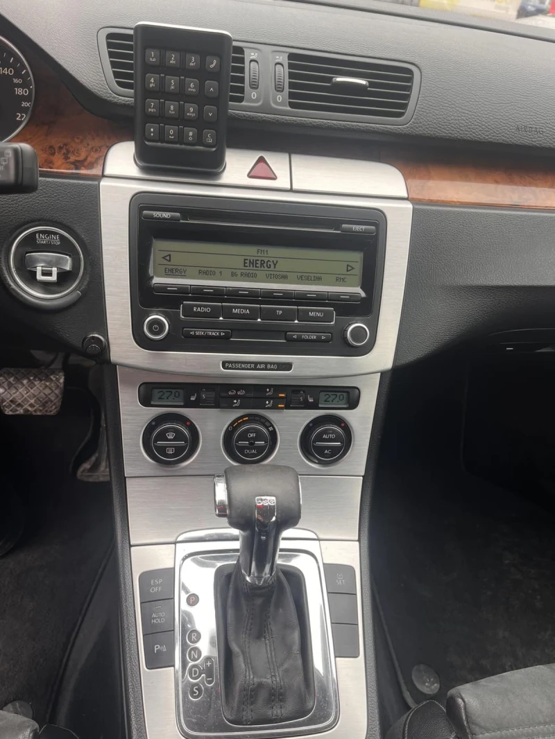 VW Passat 2.0TDI, снимка 13 - Автомобили и джипове - 53456351