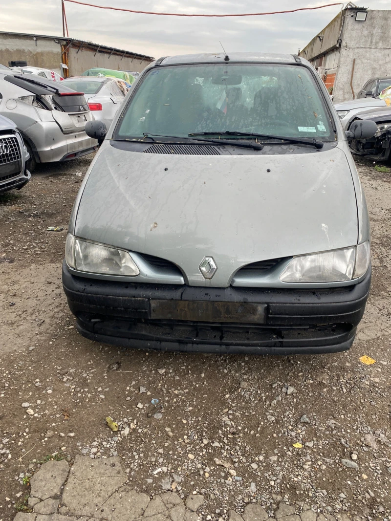 Renault Scenic 2.0 - 11 лв. - 56529369 | Car24.bg