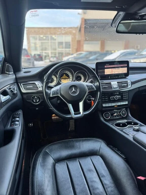 Mercedes-Benz CLS 550 4MATIC* AвтоКредит * (ЦЕНА ДО БГ), снимка 9 - Автомобили и джипове - 54021343