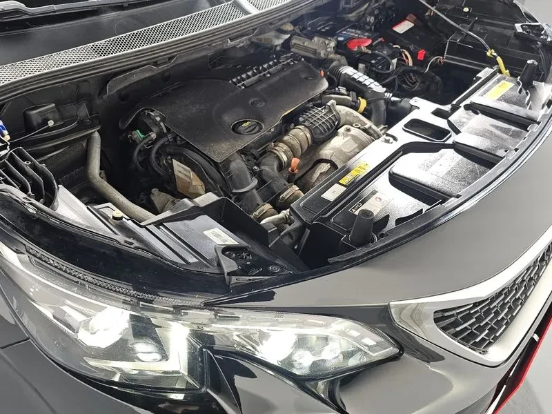 Peugeot 3008 1.6 BlueHDI, снимка 6 - Автомобили и джипове - 54298733