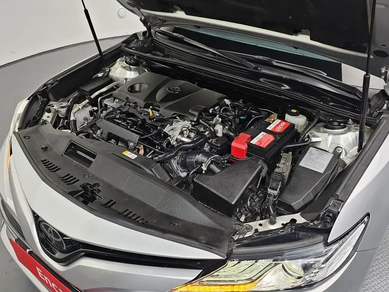 Toyota Camry 2.5 XV70, снимка 6 - Автомобили и джипове - 55559681