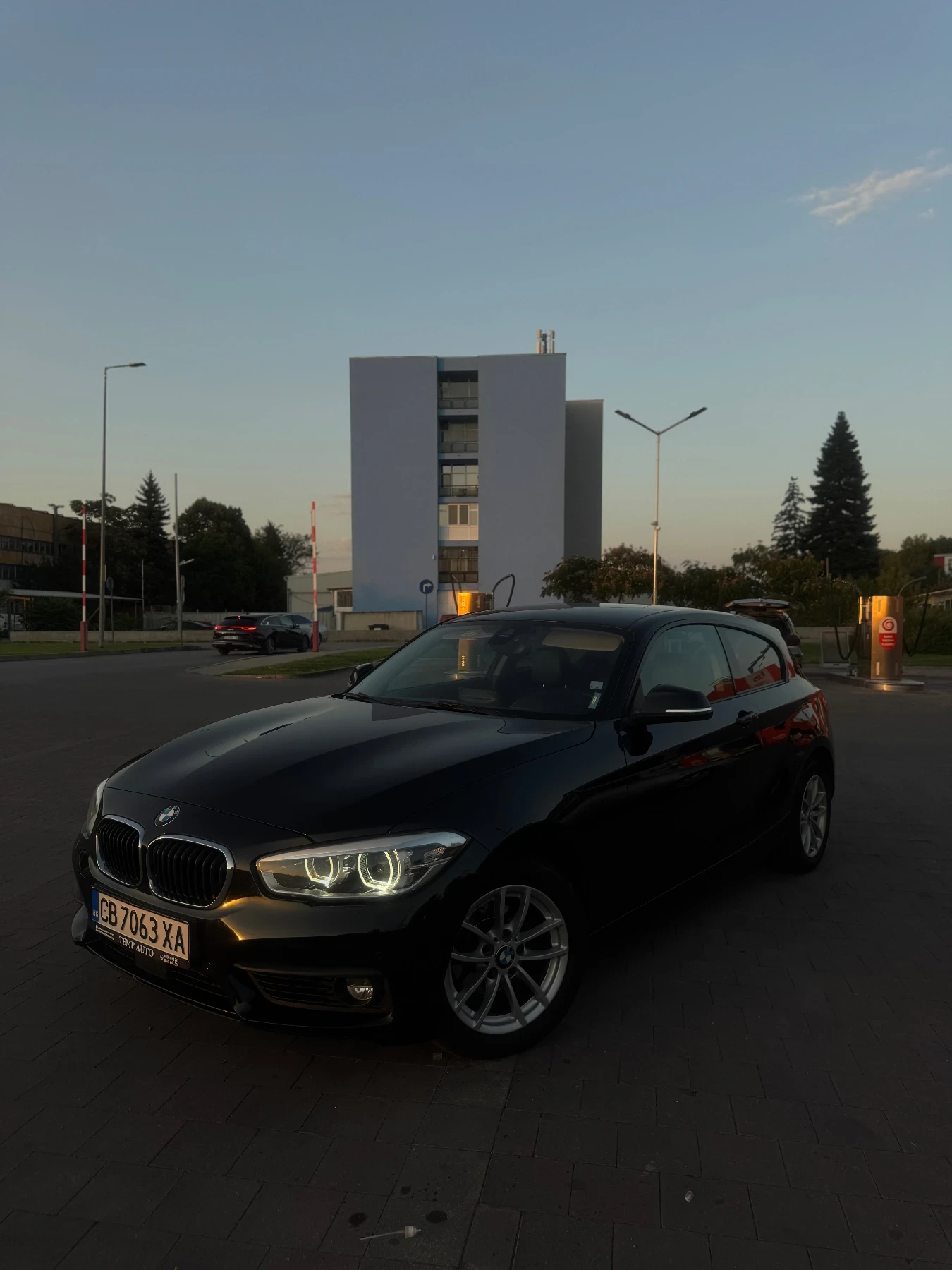 BMW 118, снимка 1
