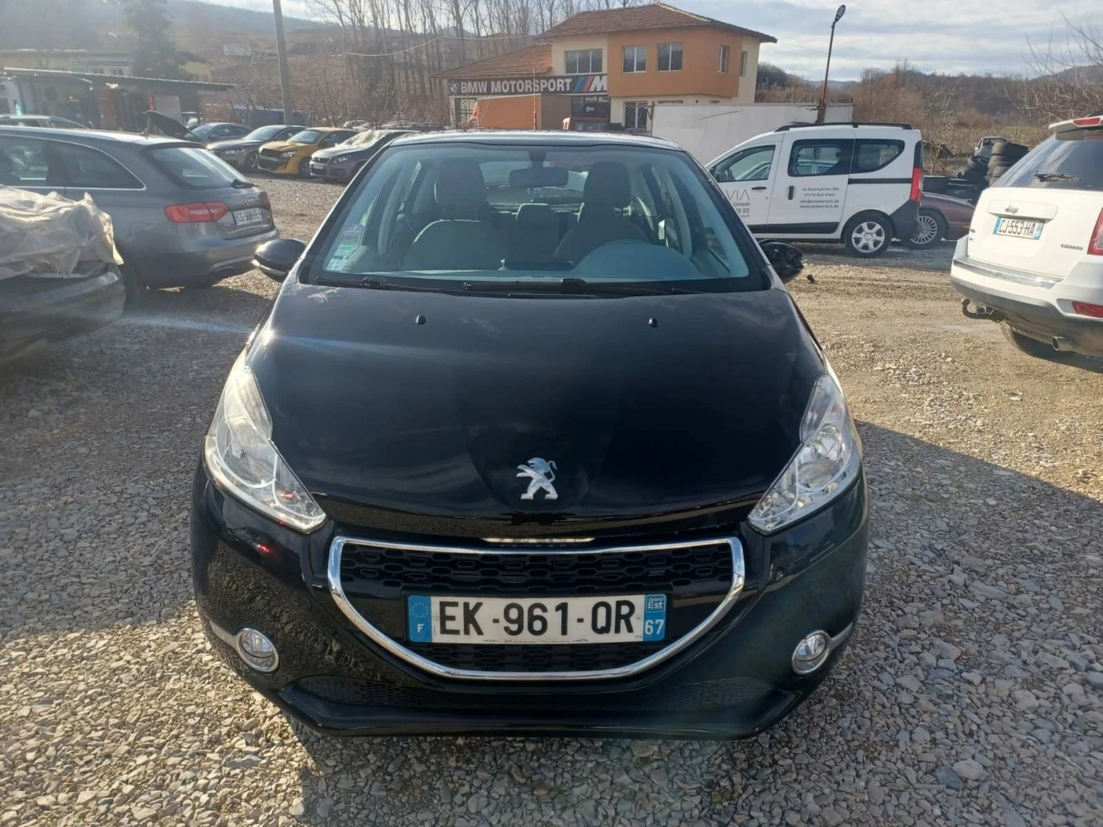 Peugeot 208 1.2vti  - изображение 8