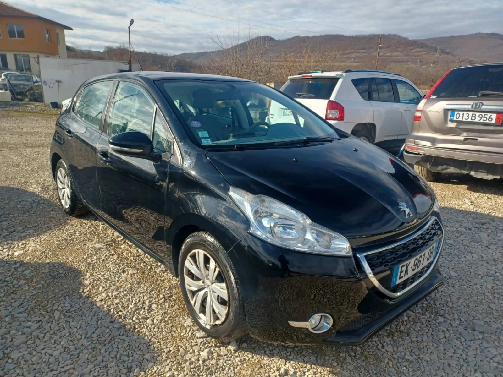 Peugeot 208 1.2vti  - изображение 7