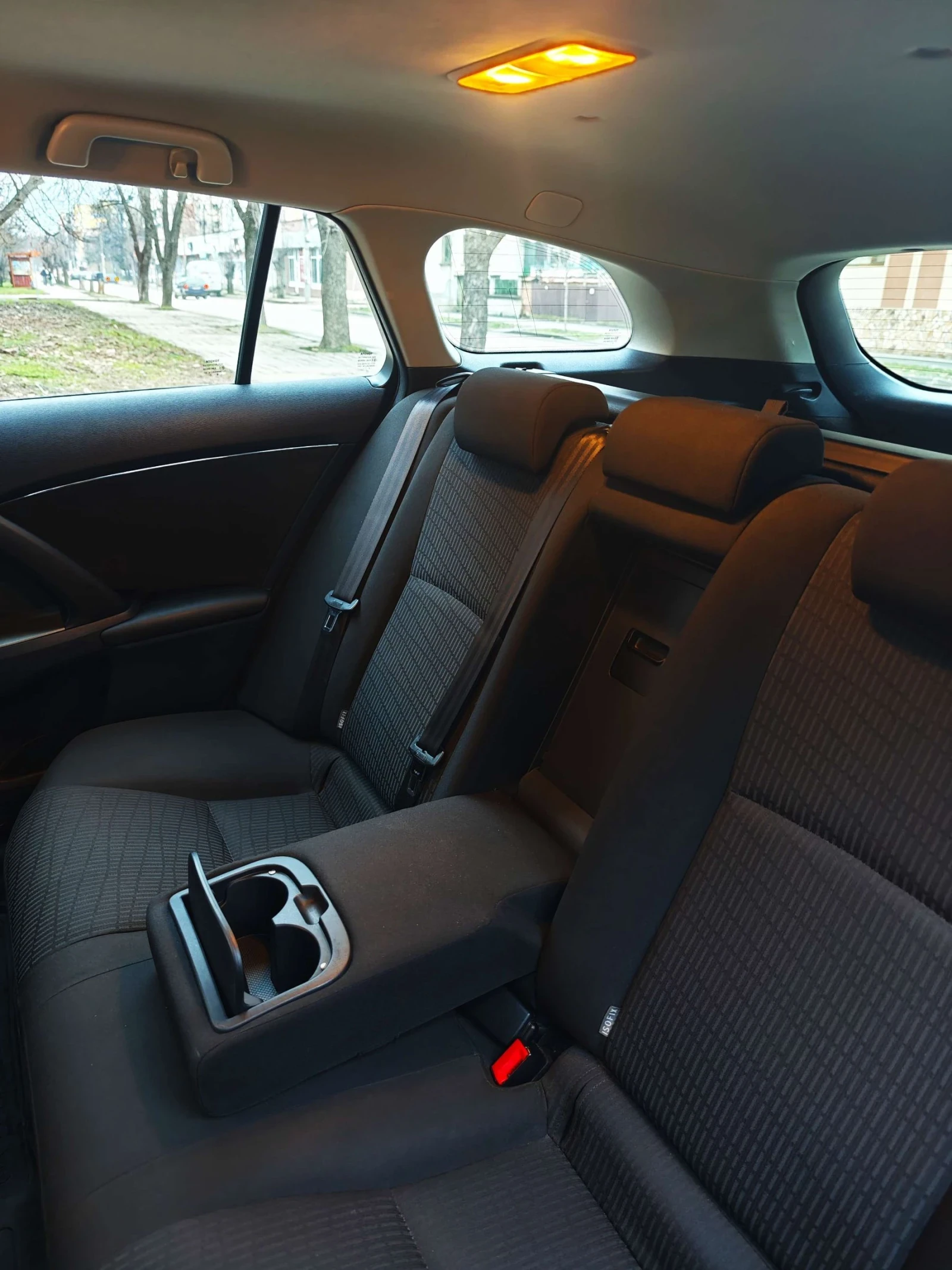 Toyota Avensis 2.0 D4D 126 �.�. | ����� + ���� ����� ���� | Mobile.bg � ����������� 11