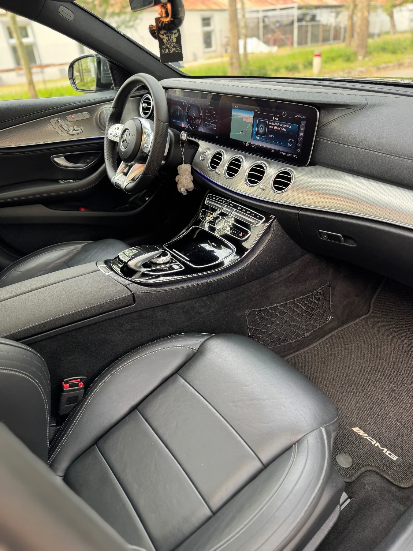 Mercedes-Benz E 220 AMG widescreen Full - изображение 9