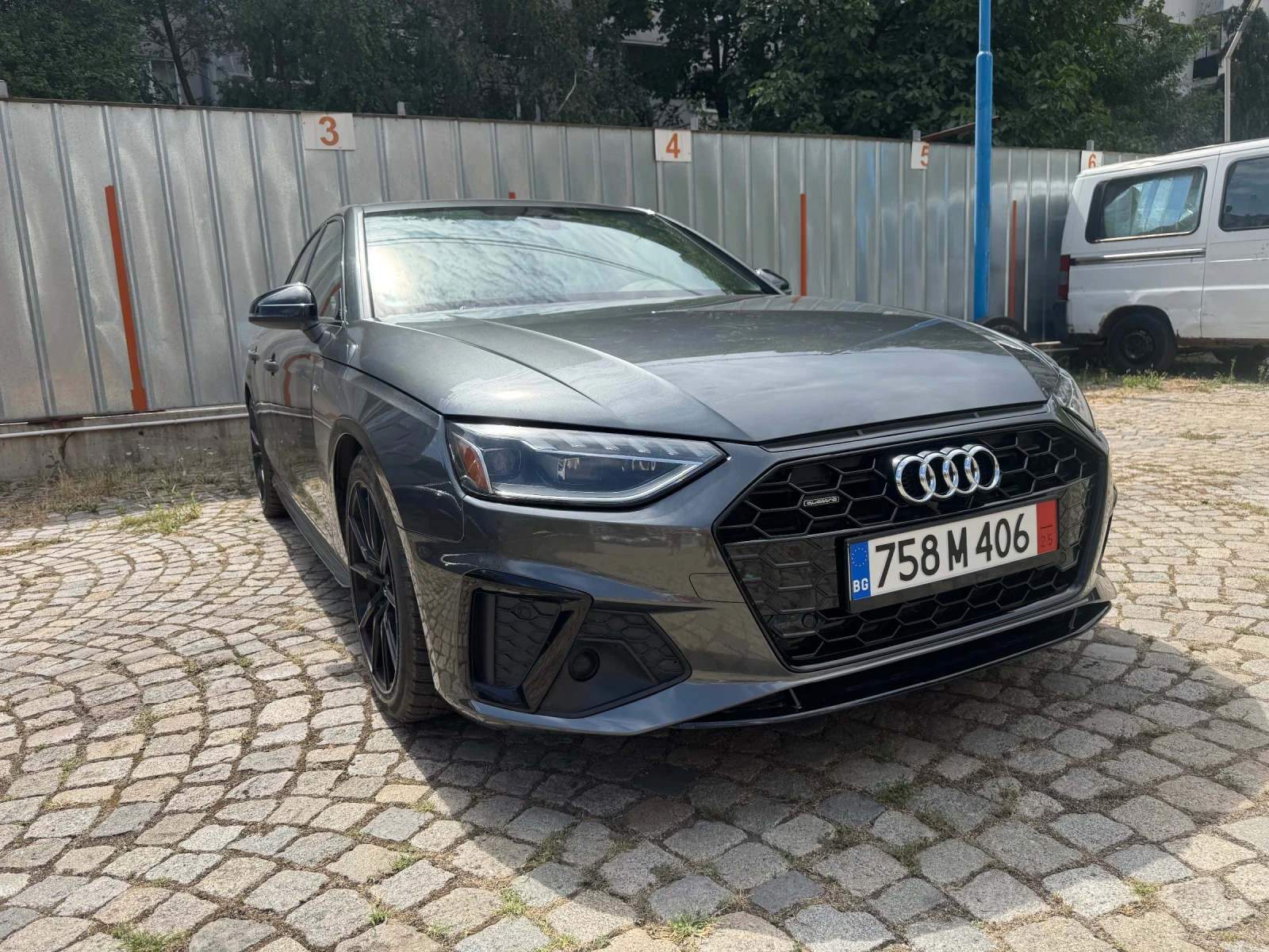 Audi A4 S-Line TFSI 45 PREMIUM PLUS - изображение 6
