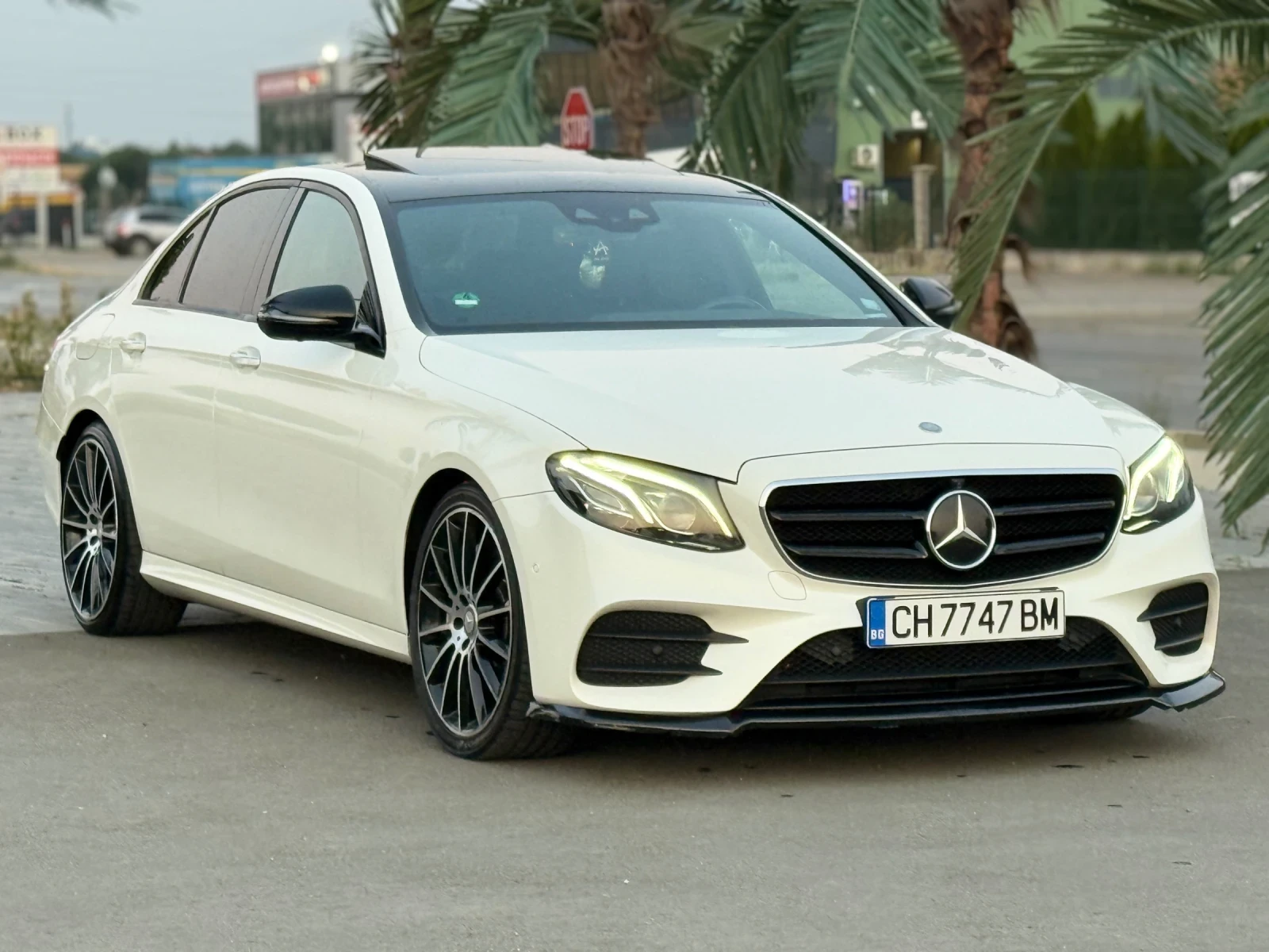 Mercedes-Benz E 350 AMG DIGITAL HEAD-UP DISTR MULTIBEAM БЯЛА ПЕРЛА - изображение 4