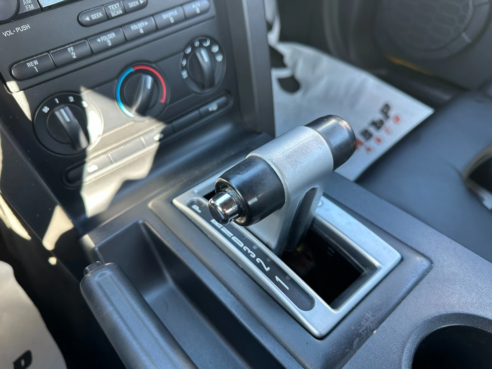 Ford Mustang 4.0i 214 к.с. | Mobile.bg — изображение 11