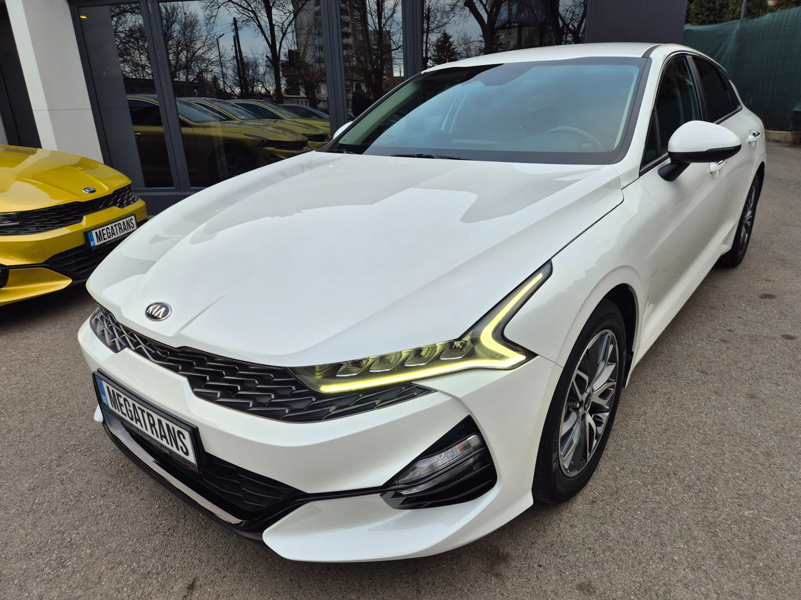 Kia K5 2.0 cm3 LPG - изображение 2