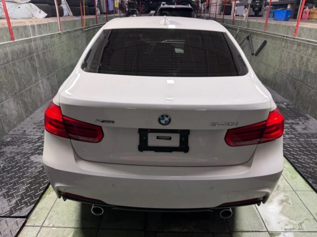 BMW 340 * 340i xDrive LOW KMS 1 OWNER CERTIFIED * CARFAX * | Mobile.bg � ����������� 4