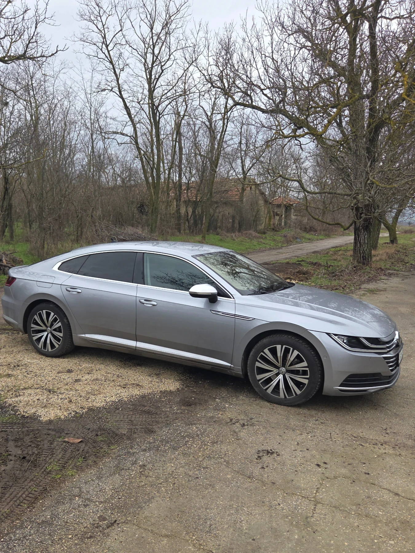 VW Arteon 2.0  - изображение 4