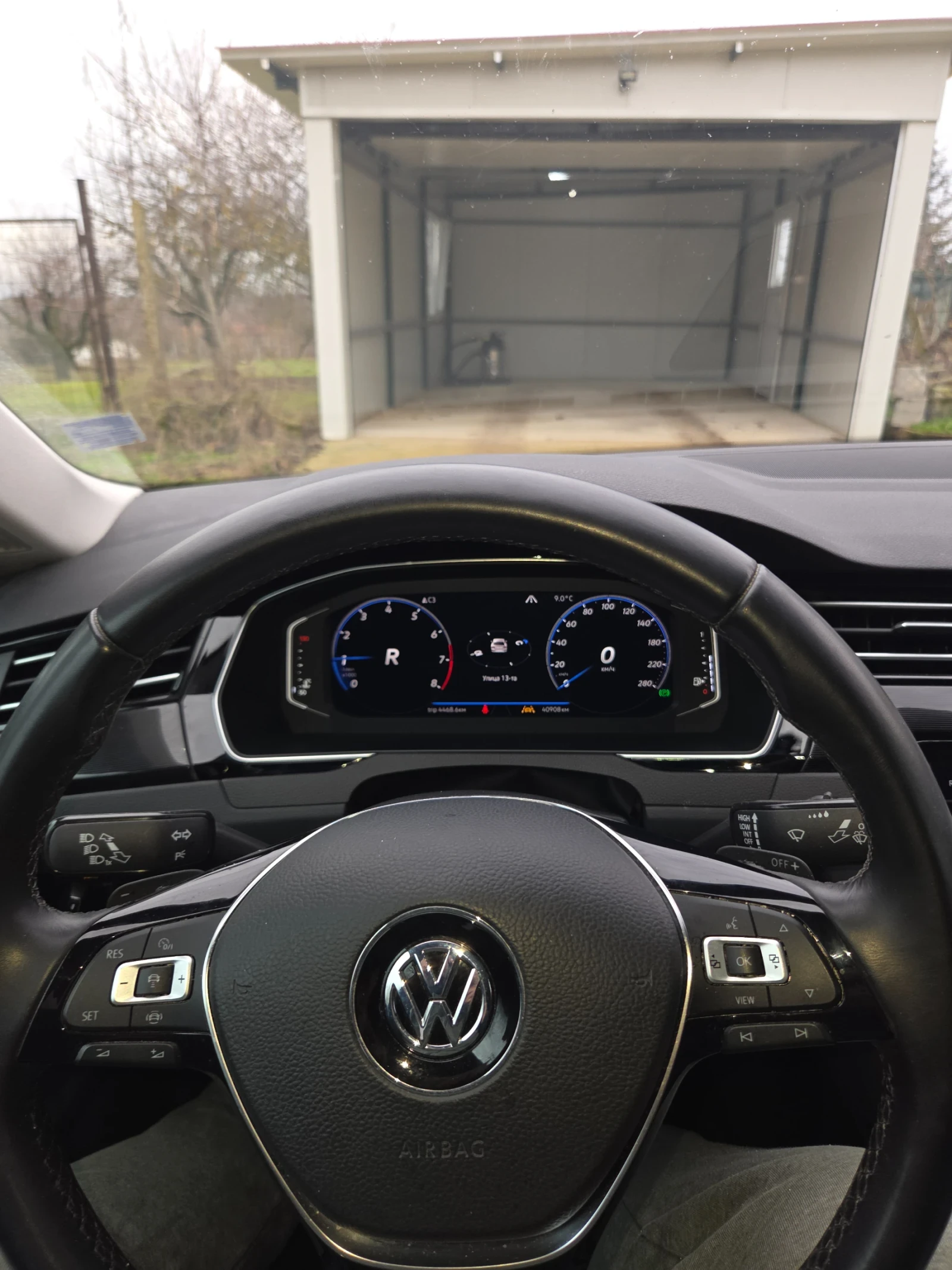 VW Arteon 2.0  - изображение 8