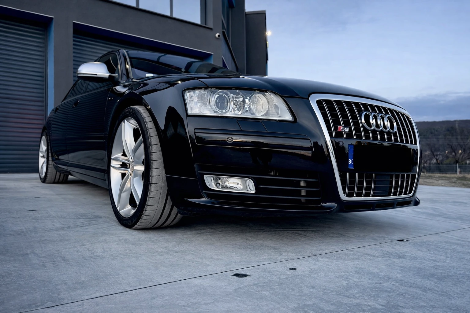 Audi S8