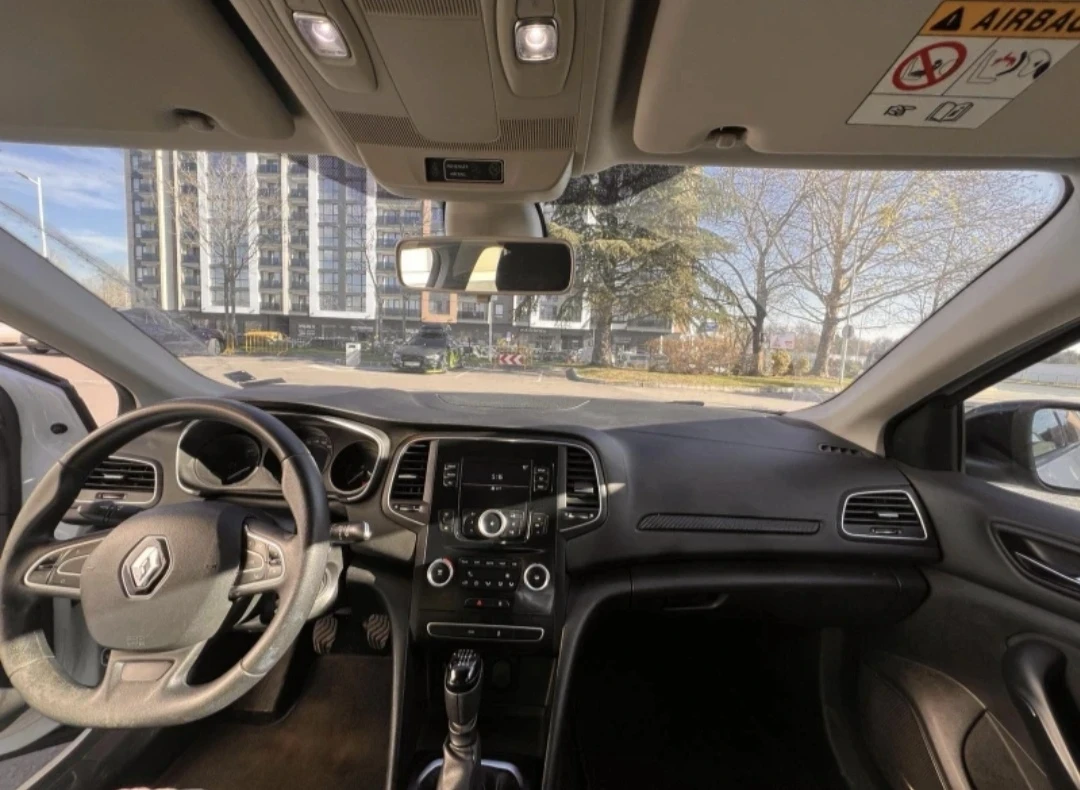 Renault Megane 1.6, снимка 7 - Автомобили и джипове - 53724826