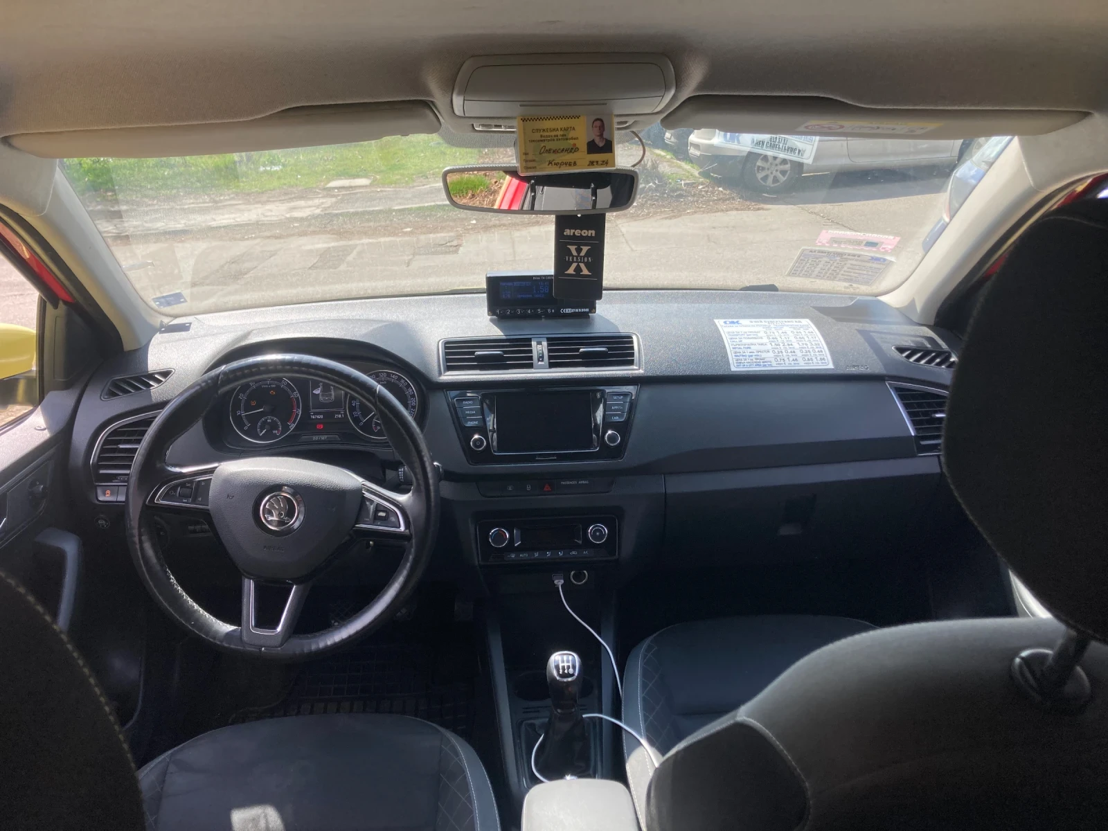 Skoda Fabia 1.0 mpi газ, снимка 5 - Автомобили и джипове - 53989096