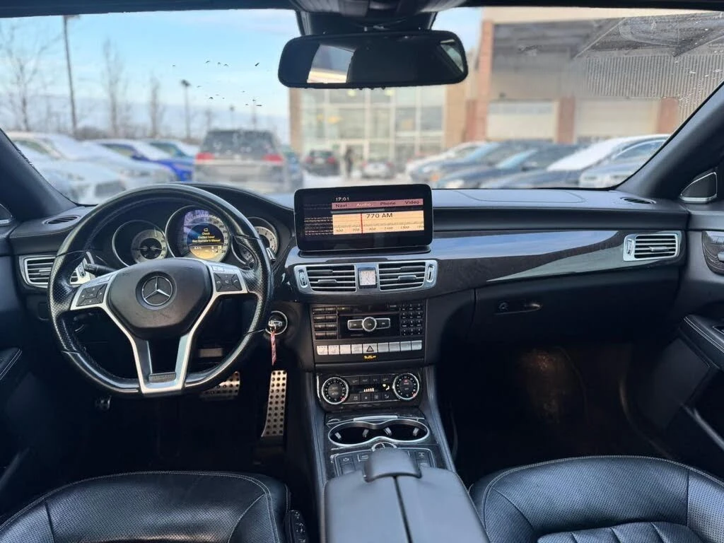 Mercedes-Benz CLS 550 4MATIC* AвтоКредит * (ЦЕНА ДО БГ), снимка 6 - Автомобили и джипове - 54021343