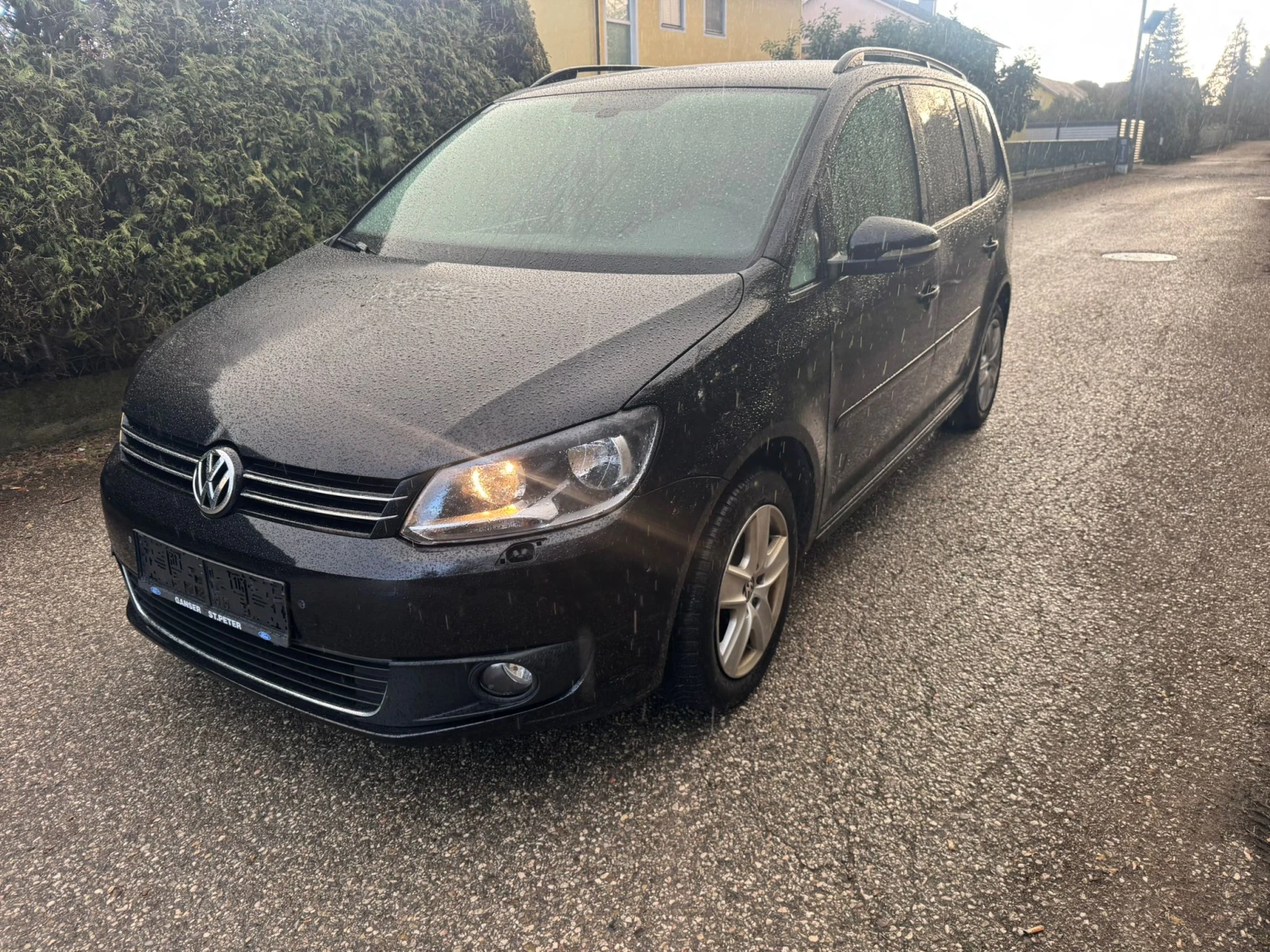 VW Touran 2.0-140TDI* COMON RAIL* KLIMA* NOV VNOS, снимка 11 - Автомобили и джипове - 54045336