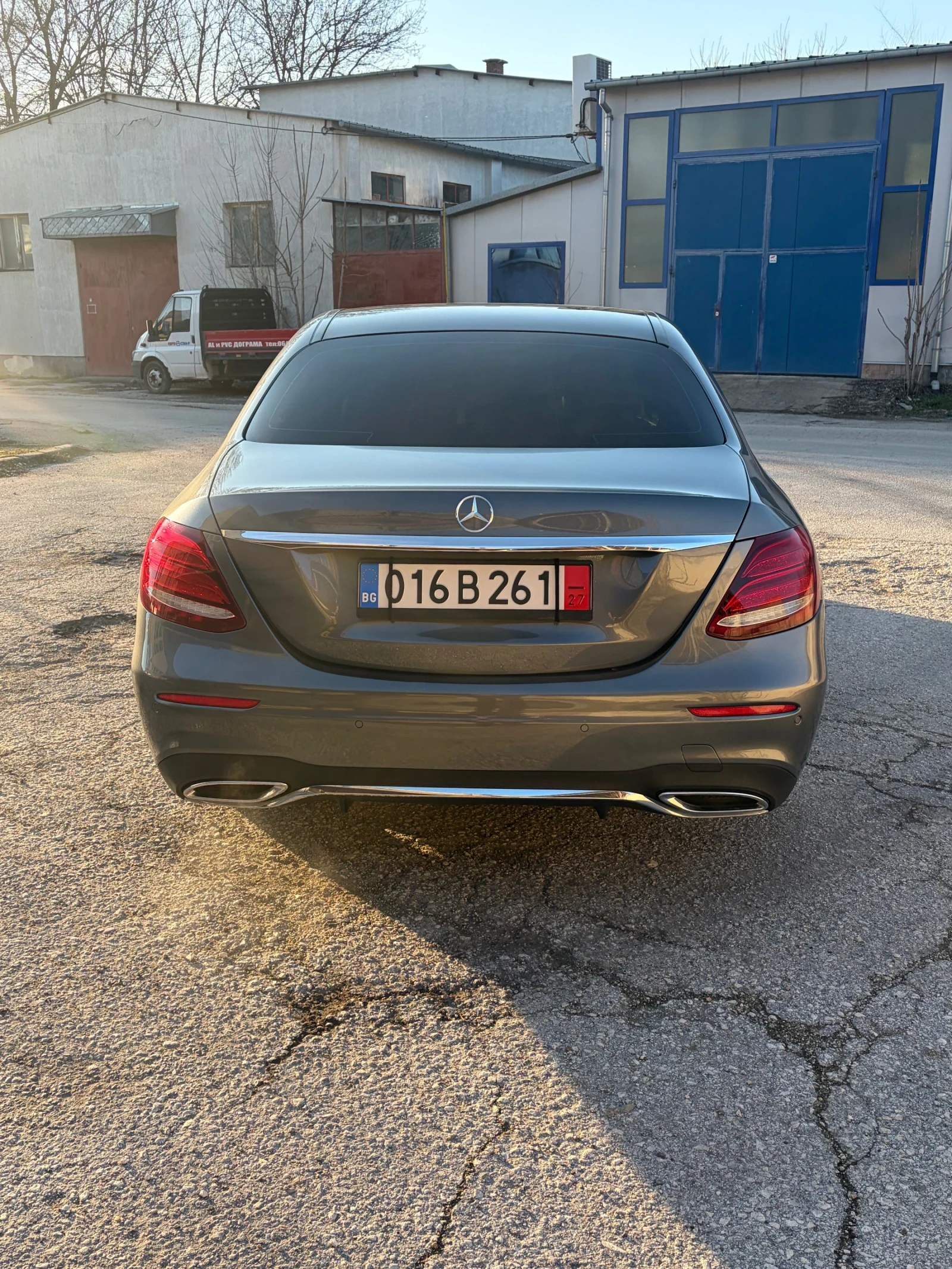 Mercedes-Benz E 350 AMG 4 Matik Pano Head up  73000km, снимка 7 - Автомобили и джипове - 54070262