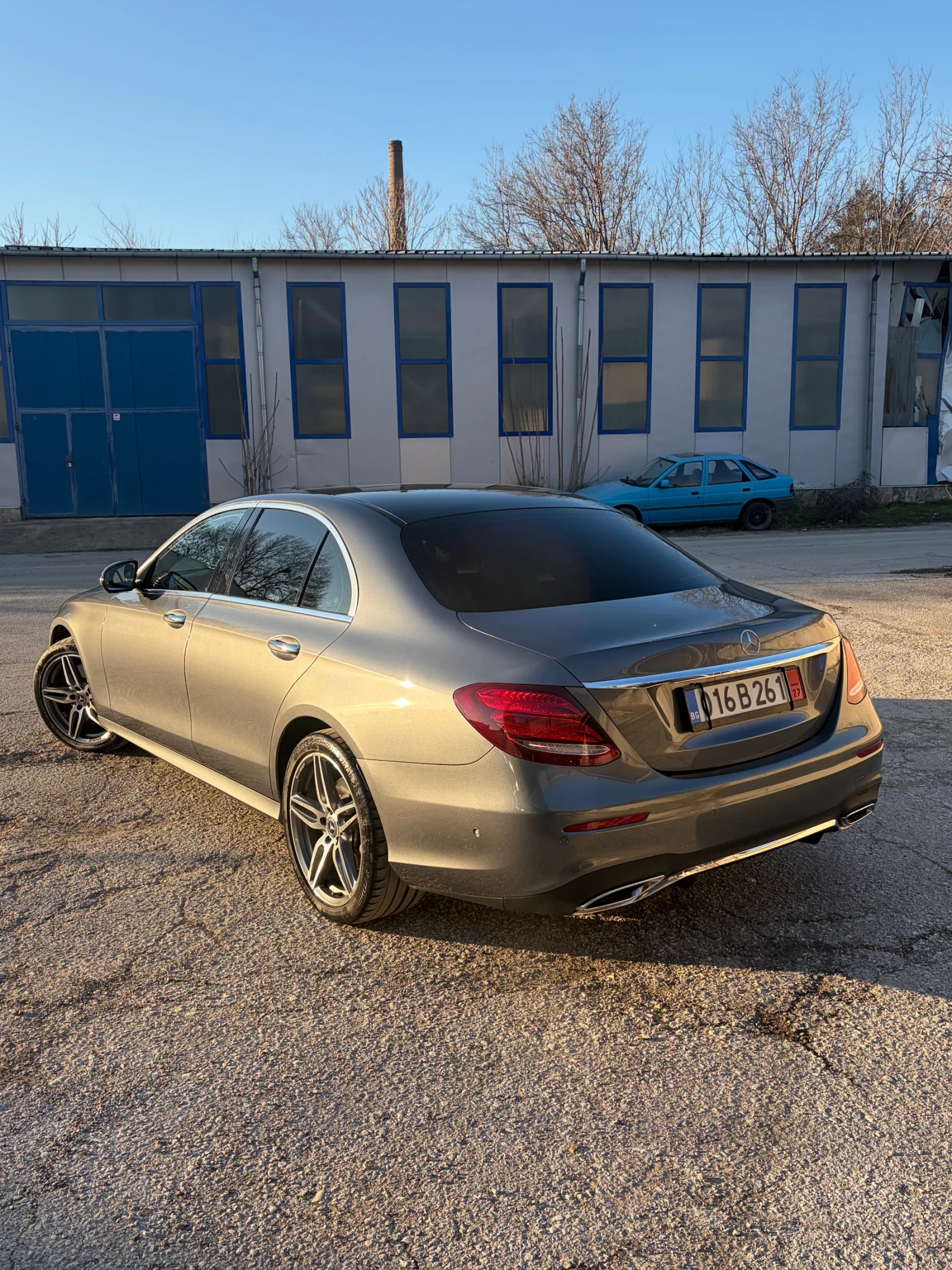 Mercedes-Benz E 350 AMG 4 Matik Pano Head up  73000km, снимка 8 - Автомобили и джипове - 54070262