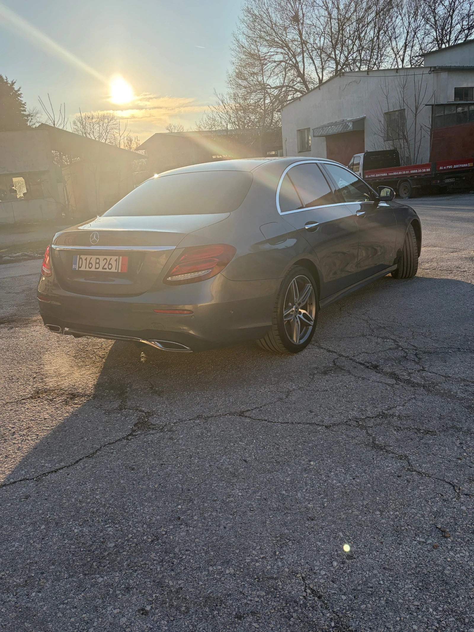 Mercedes-Benz E 350 AMG 4 Matik Pano Head up  73000km, снимка 6 - Автомобили и джипове - 54070262