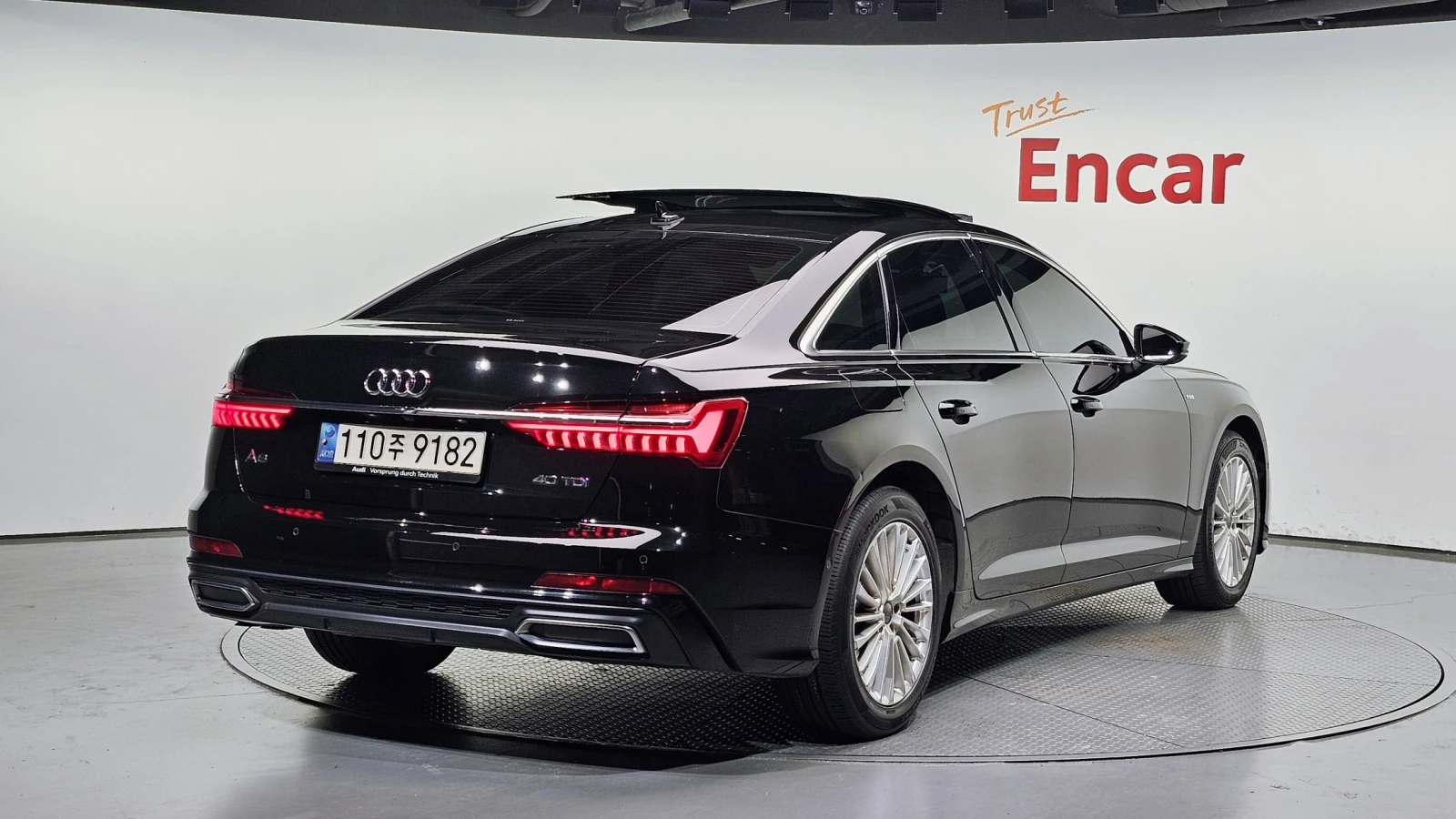 Audi A6 40 TDI Premium | HUD | 360  | Adaptive Cruise, снимка 2 - Автомобили и джипове - 54961893