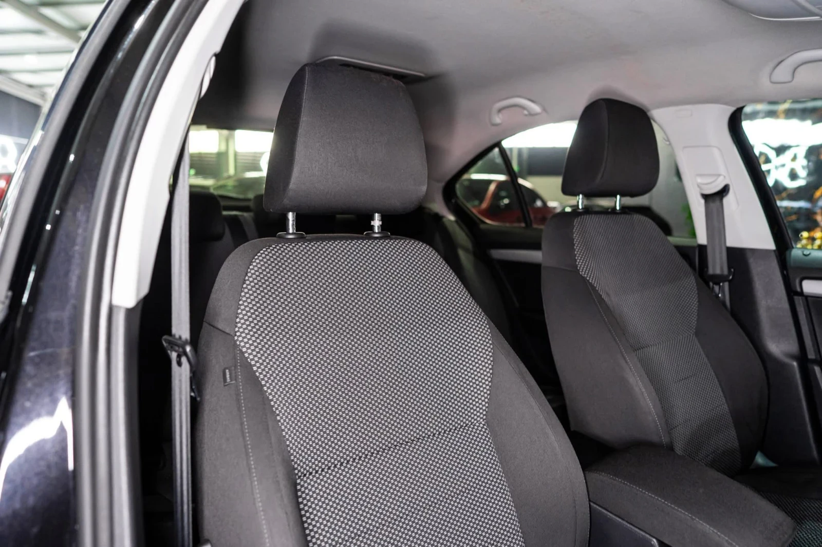 Skoda Octavia 2.0TDI DSG LED NAVI DVD ЛИЗИНГ 100%, снимка 14 - Автомобили и джипове - 54996427
