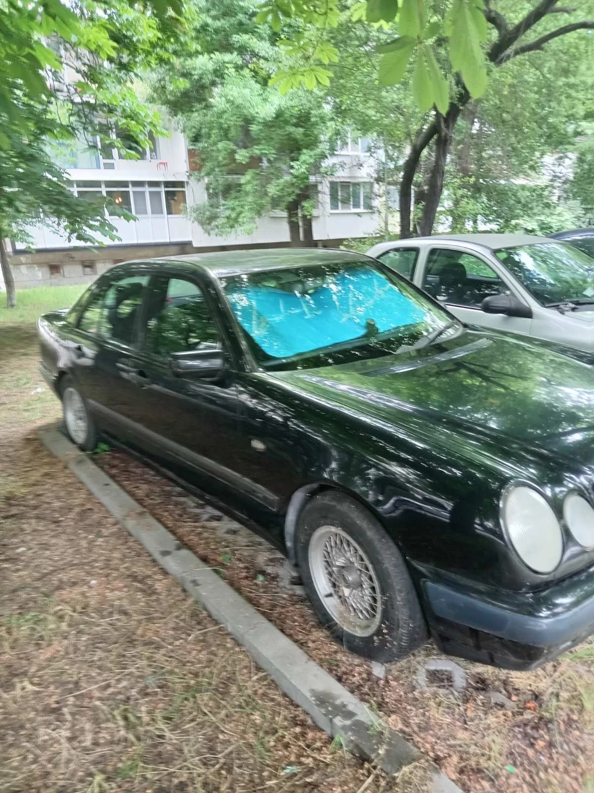 Mercedes-Benz 200 200Е, снимка 2 - Автомобили и джипове - 55715050