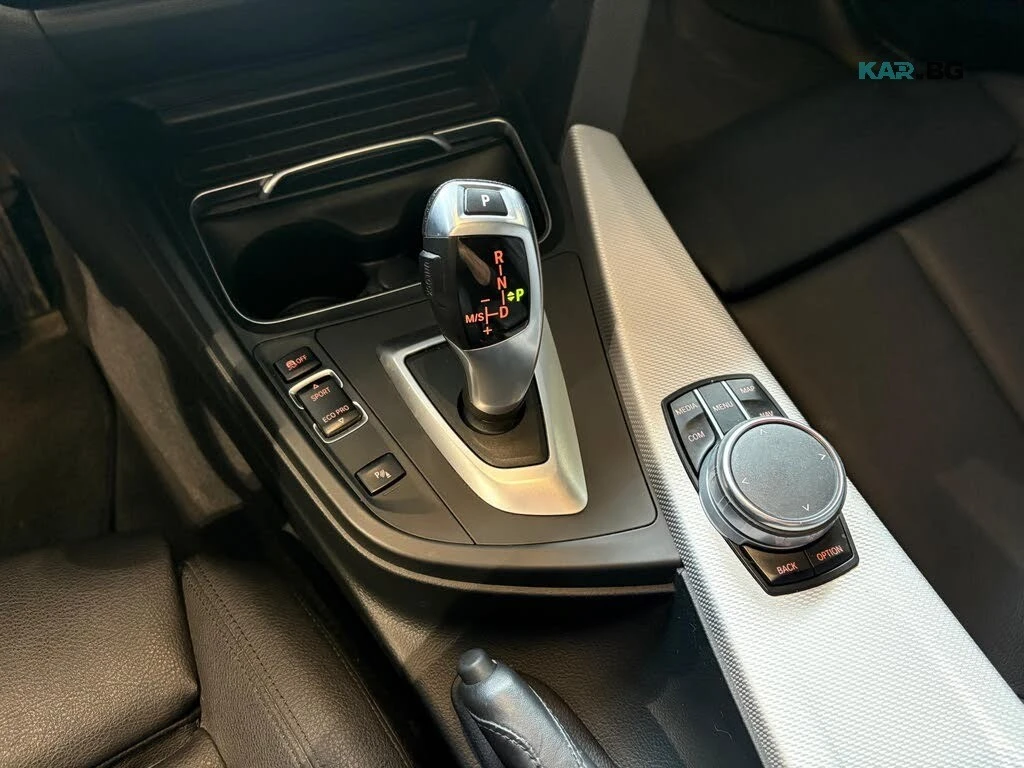 BMW 330 M Pack * AвтоКредит * (ЦЕНА ДО БГ), снимка 15 - Автомобили и джипове - 55972900