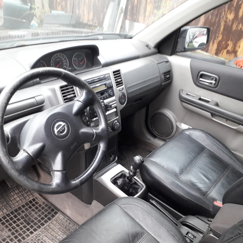 Nissan X-trail 2.2 D, снимка 4 - Автомобили и джипове - 40700366