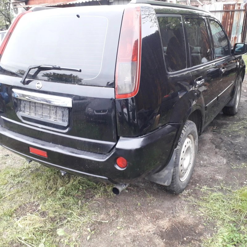 Nissan X-trail 2.2 D, снимка 2 - Автомобили и джипове - 40700366