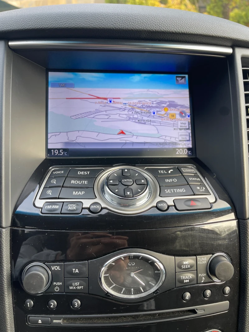 Infiniti QX70, снимка 7 - Автомобили и джипове - 52830774